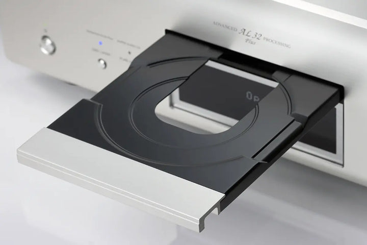 Denon DCD-2500NE SACD/CD Player | High-End Audiophile Disc Player
